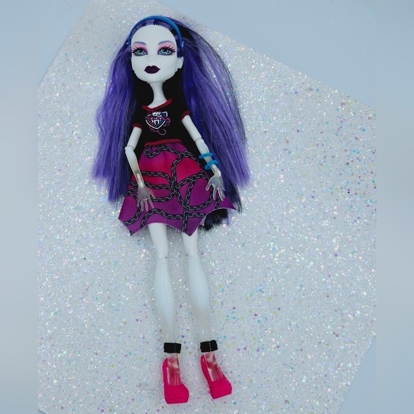 Monster High Spectra Vondergeist Ghoul Spirit Doll - Picture 2 of 8